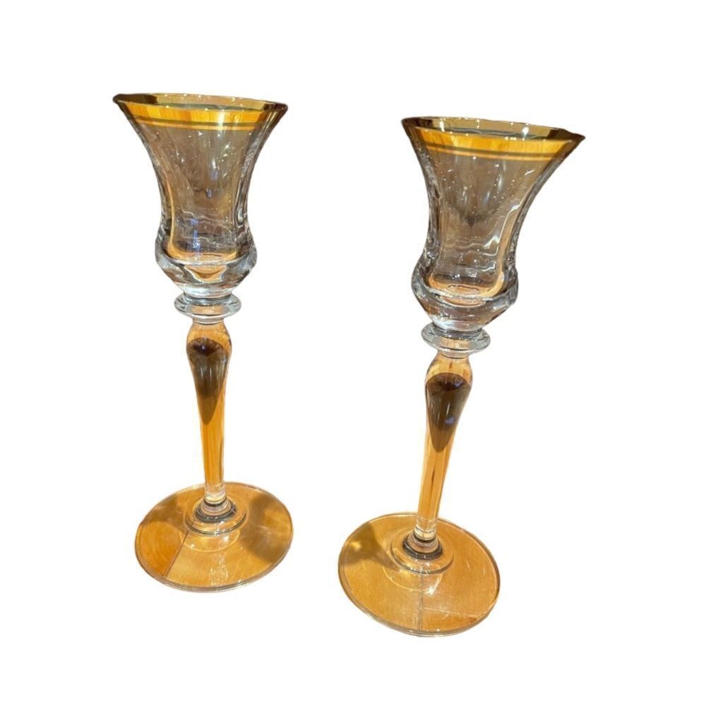 ‎Set of gold trim candle holders